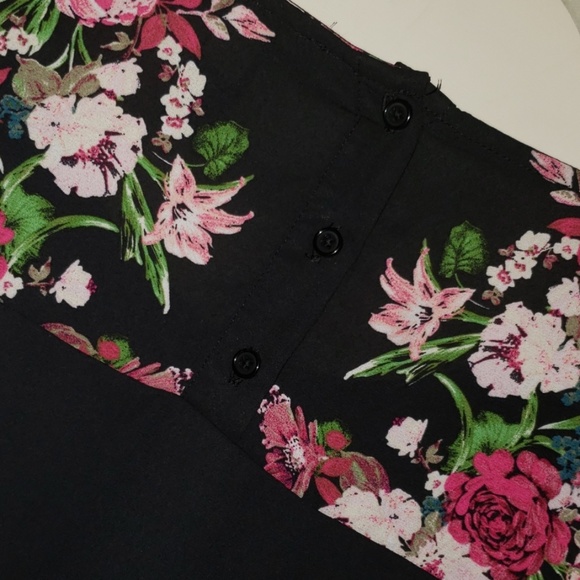 Dress - Picture 5 of 5